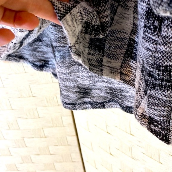 SHANNON FORD NEW YORK Black & White CHECKERED SWEATER Hi Low Hem Sz M EUC - Picture 7 of 12